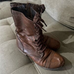 Steve Madden Brown Leather Combat Boots Women’s 7 in GUC